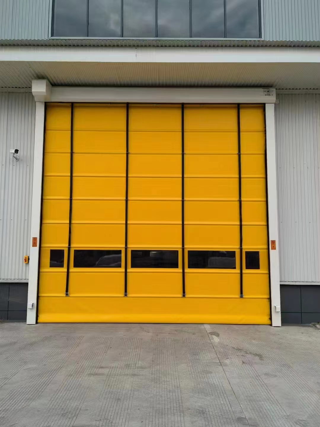 High-speed doors