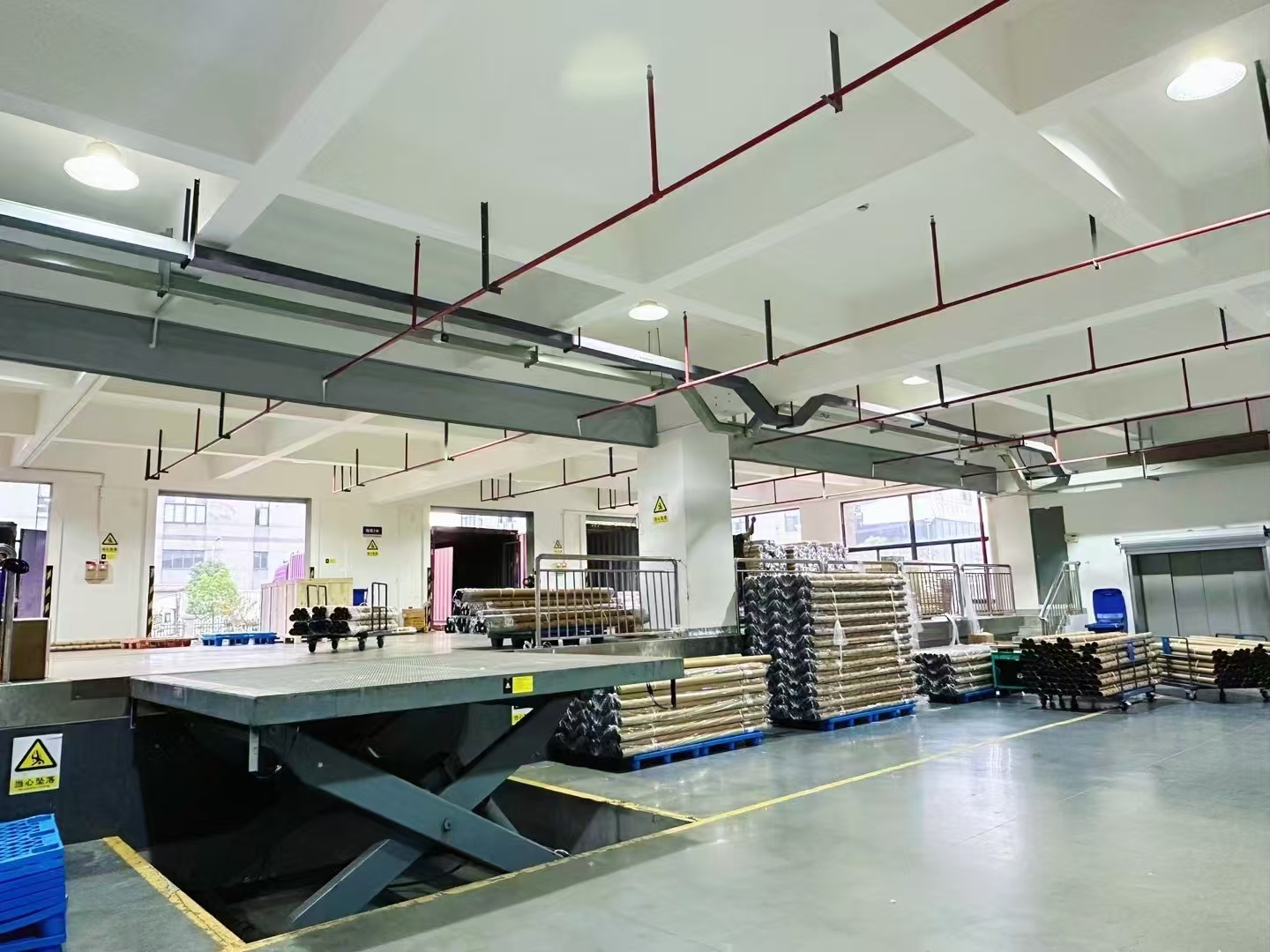Applications and advantages of safety light curtains in the high-speed door industry