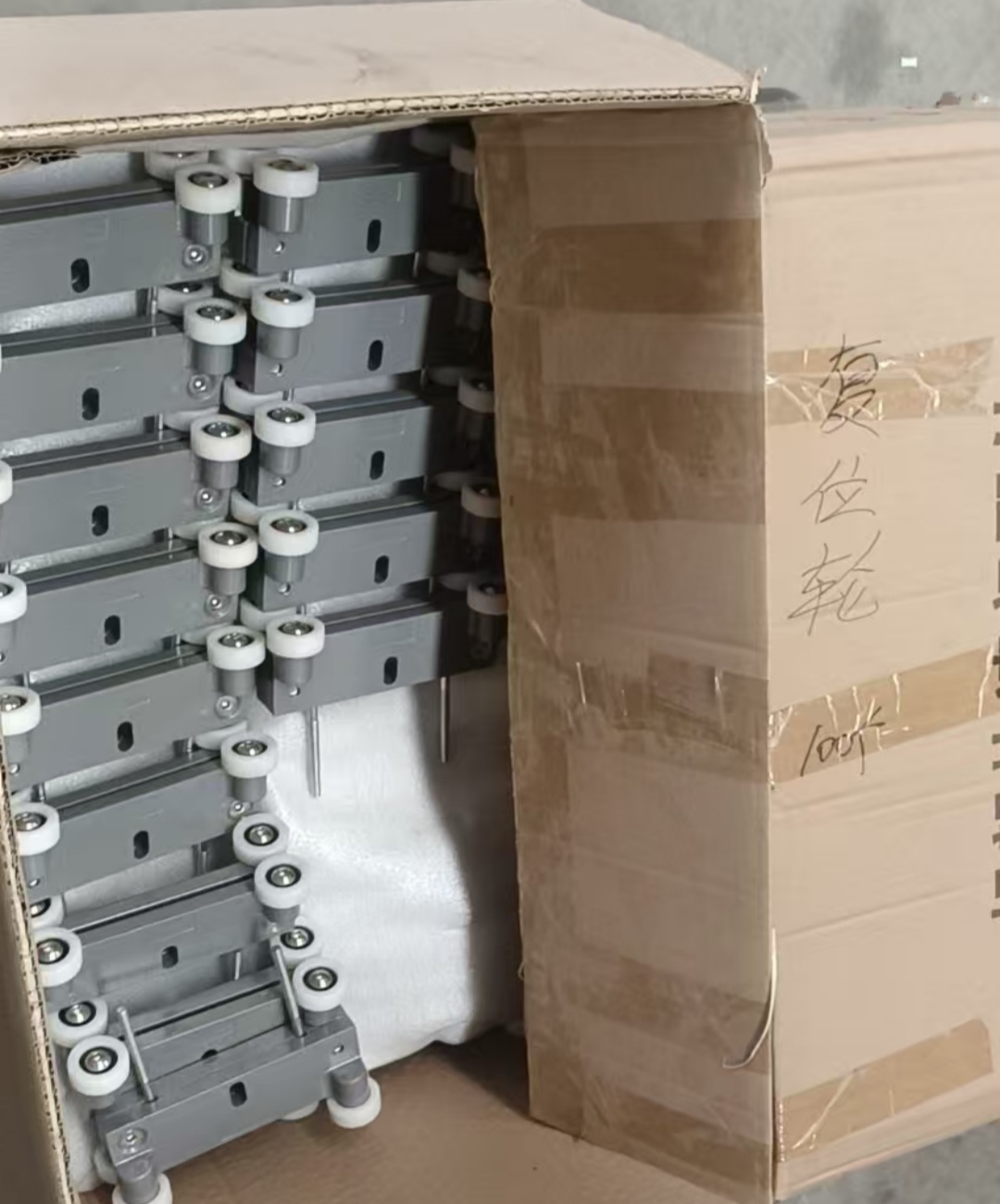 Recoil Pulley for High-Speed Zipper Door4.jpg