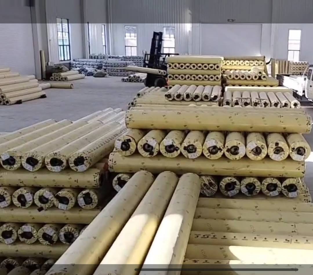 PVC door curtain industrial base fabric1.jpg