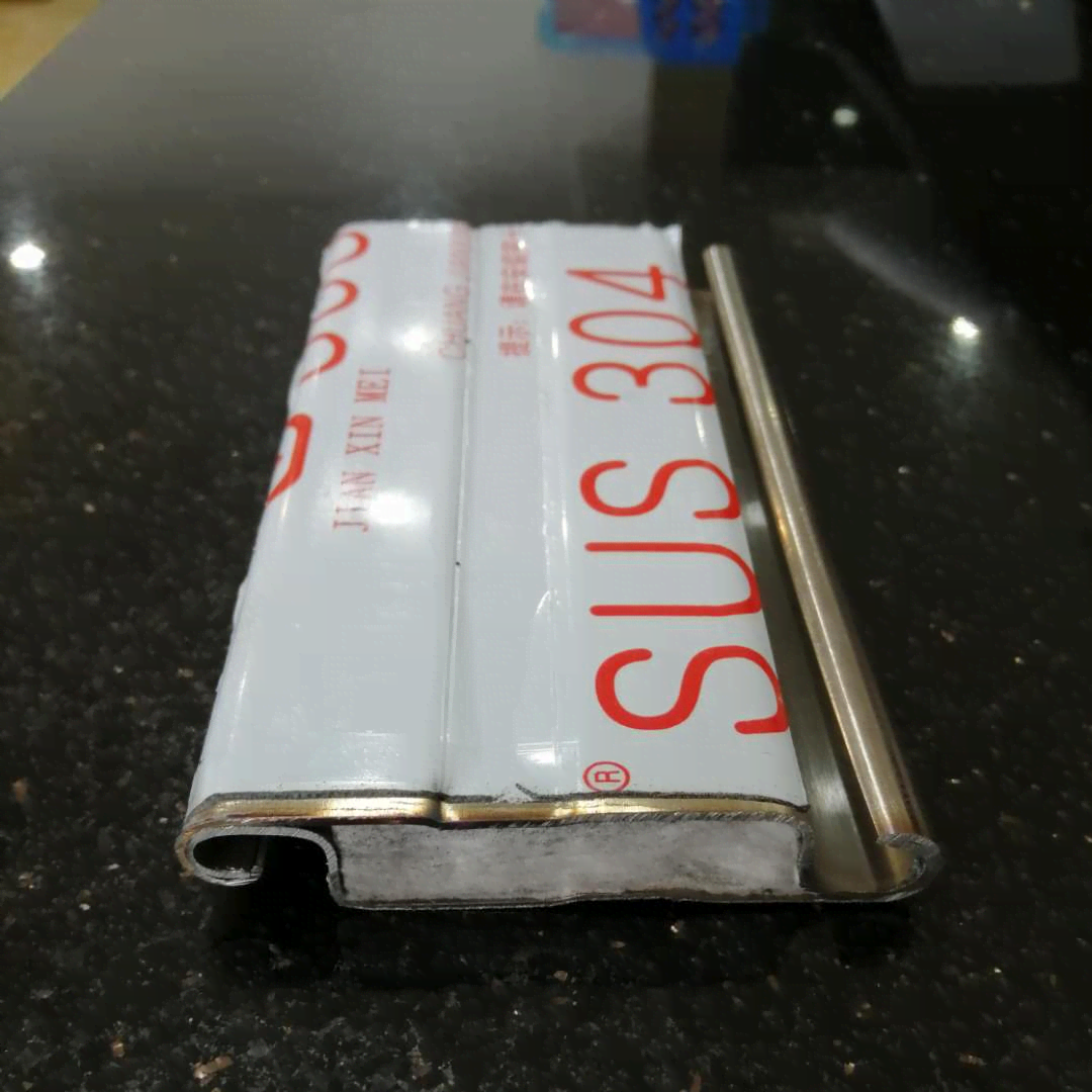 Fireproof rolling shutter door panel.png